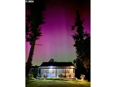 33691 E River Drive Creswell OR 97426