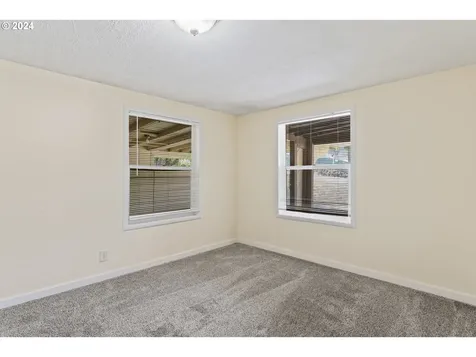 312 Pleasant Avenue Roseburg OR 97470
