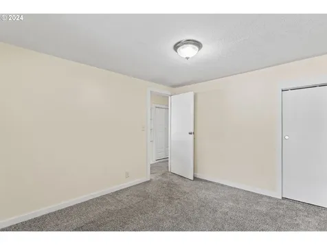 312 Pleasant Avenue Roseburg OR 97470