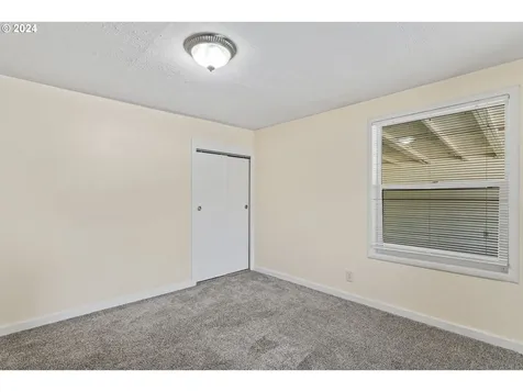 312 Pleasant Avenue Roseburg OR 97470