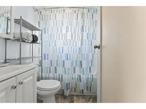 312 Pleasant Avenue Roseburg OR 97470