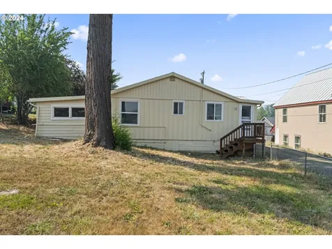 312 Pleasant Avenue Roseburg OR 97470