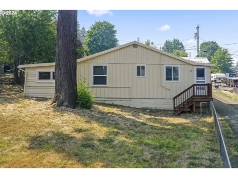 312 Pleasant Avenue Roseburg OR 97470