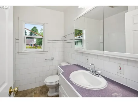 1211 Se 165th Avenue Portland OR 97233