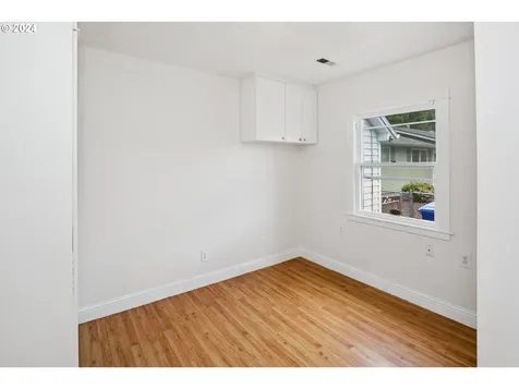 1211 Se 165th Avenue Portland OR 97233