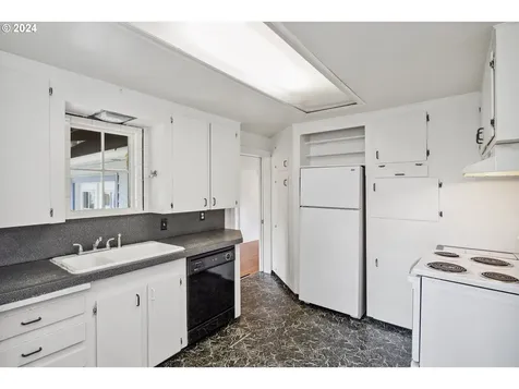 1211 Se 165th Avenue Portland OR 97233