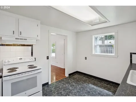 1211 Se 165th Avenue Portland OR 97233