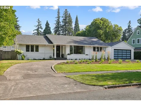 612 Se Manchester Place Portland OR 97202