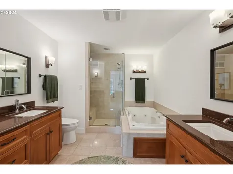 612 Se Manchester Place Portland OR 97202
