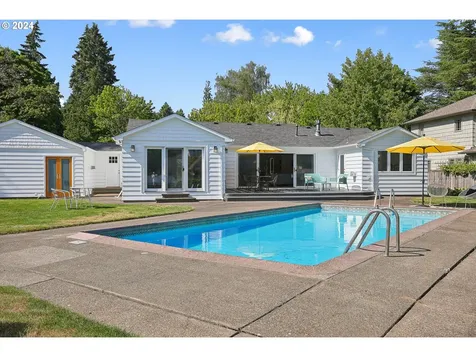 612 Se Manchester Place Portland OR 97202