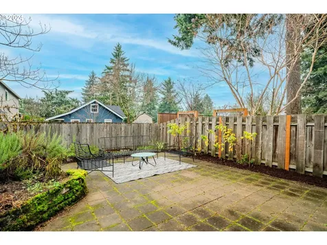 3837 NE Sumner Street Portland OR 97211
