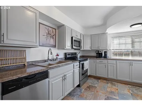 130 Sw 8th Place Hermiston OR 97838