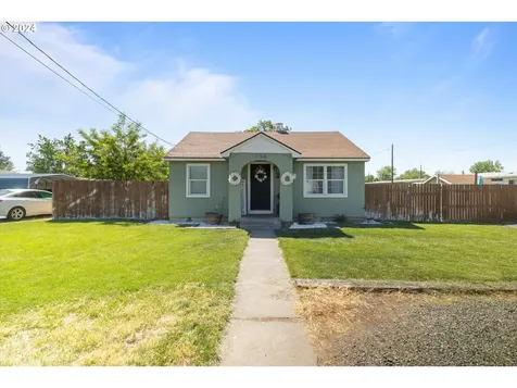 130 Sw 8th Place Hermiston OR 97838