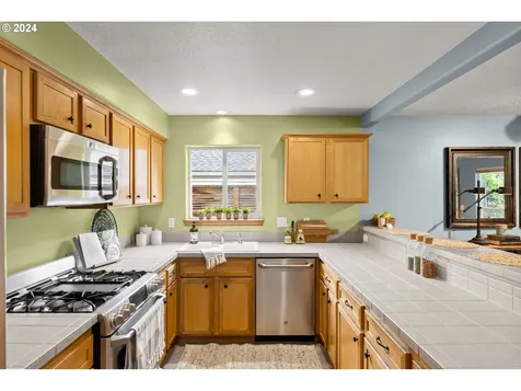 6723 Ne 24th Avenue Portland OR 97211