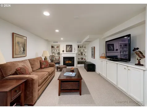 2550 Ne 30th Avenue Portland OR 97212