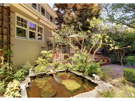 2550 Ne 30th Avenue Portland OR 97212