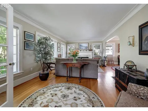 2550 Ne 30th Avenue Portland OR 97212