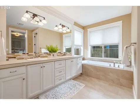 11904 Ne 58th Avenue Vancouver WA 98686