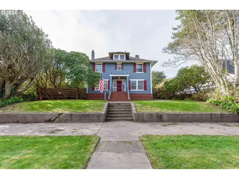 893 S 5th Street Coos Bay OR 97420