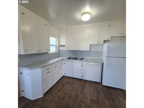 295 S 7th Avenue Elgin OR 97827