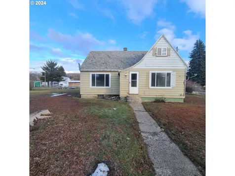 295 S 7th Avenue Elgin OR 97827