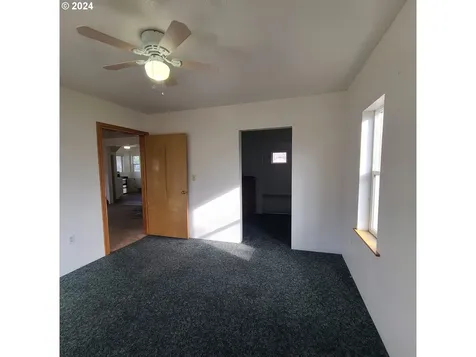 295 S 7th Avenue Elgin OR 97827