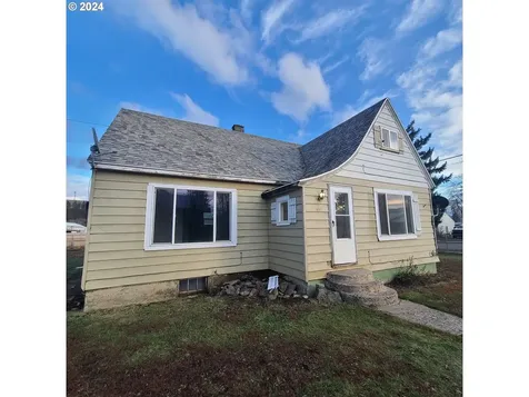 295 S 7th Avenue Elgin OR 97827