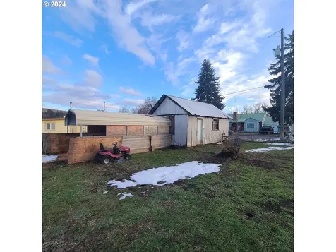 295 S 7th Avenue Elgin OR 97827