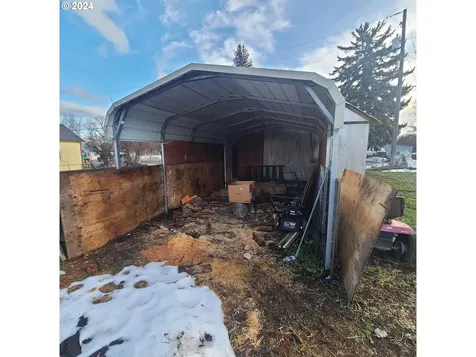 295 S 7th Avenue Elgin OR 97827