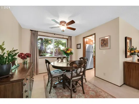 2792 Elysium Avenue Eugene OR 97401