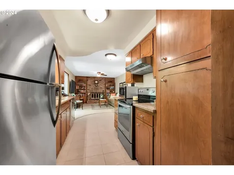 2792 Elysium Avenue Eugene OR 97401