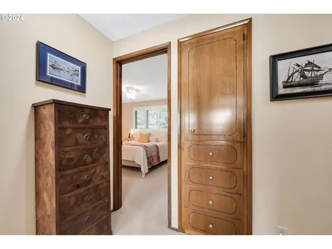 2792 Elysium Avenue Eugene OR 97401