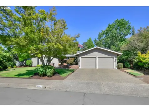 2792 Elysium Avenue Eugene OR 97401