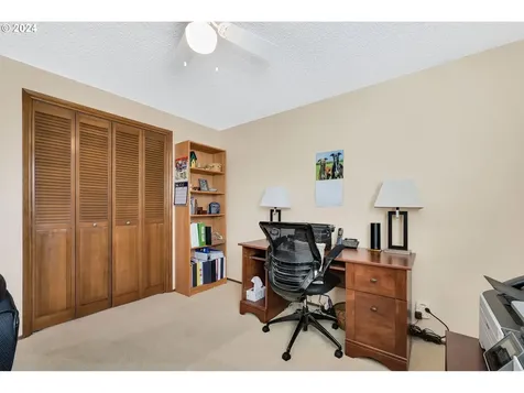 2792 Elysium Avenue Eugene OR 97401