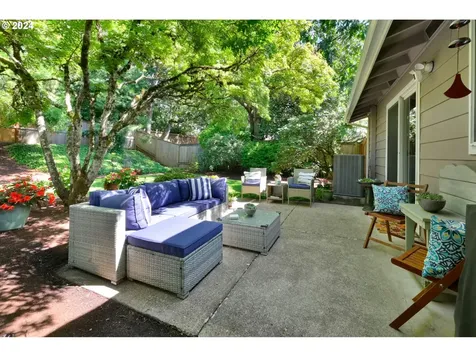 2792 Elysium Avenue Eugene OR 97401