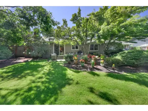 2792 Elysium Avenue Eugene OR 97401