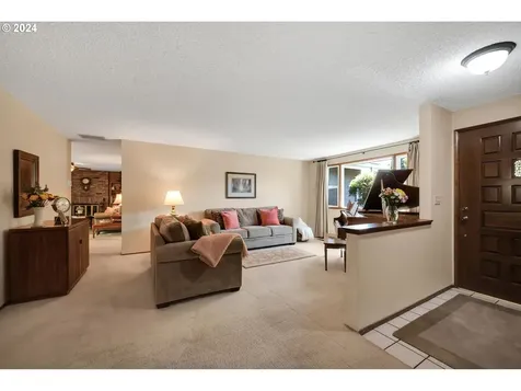 2792 Elysium Avenue Eugene OR 97401