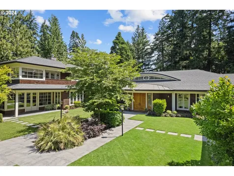 4330 Sw Charming Way Portland OR 97225