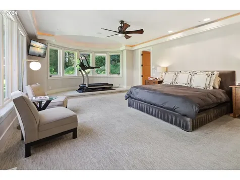 4330 Sw Charming Way Portland OR 97225