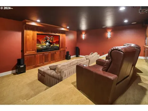 4330 Sw Charming Way Portland OR 97225