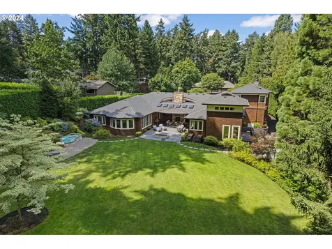4330 Sw Charming Way Portland OR 97225