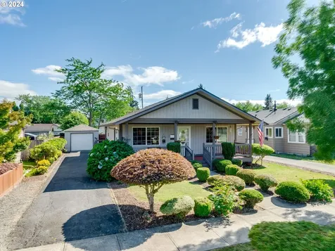 3143 Hemlock Street Longview WA 98632