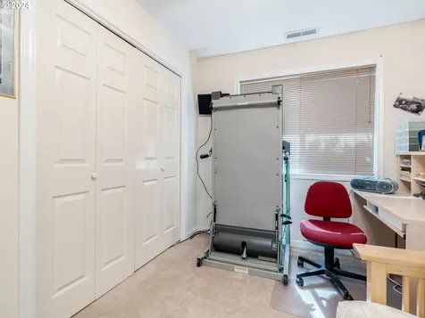 3143 Hemlock Street Longview WA 98632