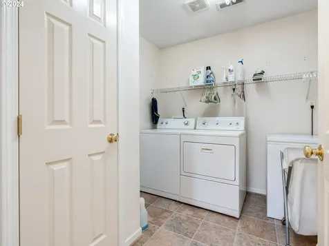 3143 Hemlock Street Longview WA 98632