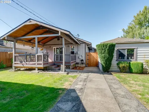 3143 Hemlock Street Longview WA 98632