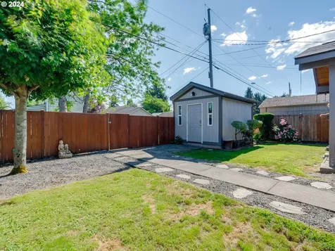 3143 Hemlock Street Longview WA 98632