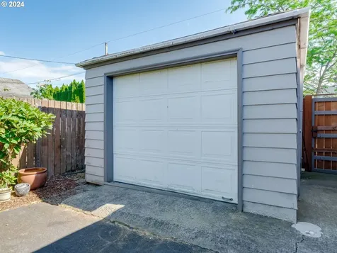 3143 Hemlock Street Longview WA 98632