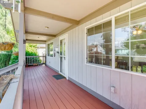 3143 Hemlock Street Longview WA 98632