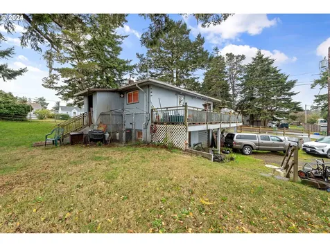 576 Pacific Avenue Coos Bay OR 97420