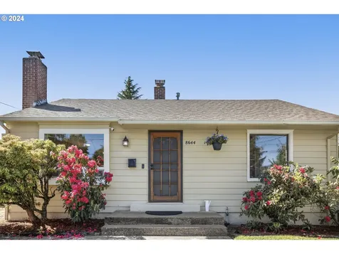 8644 Ne Dyer Street Portland OR 97220